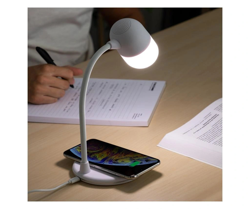 Lampa sa zvučnikom i bežičnim punjačem