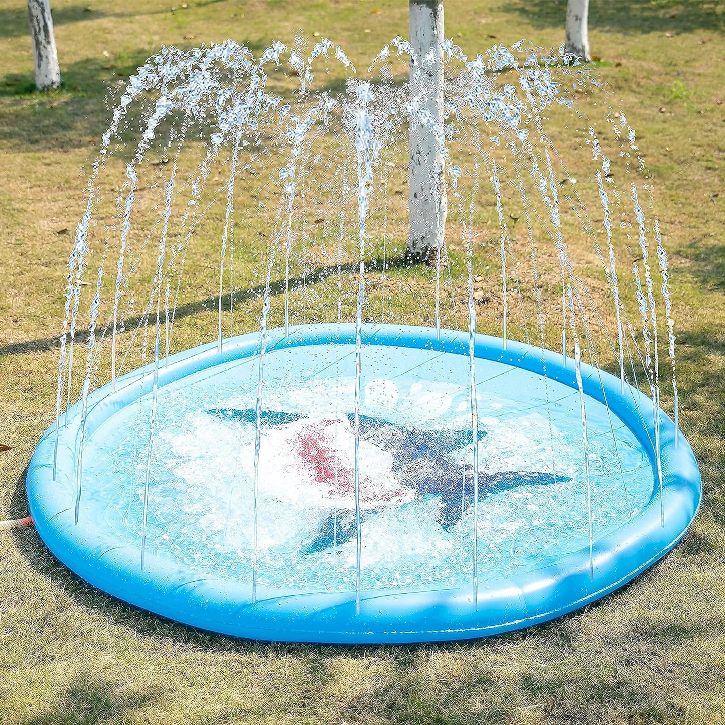 Dječiji bazen sa prskalicama za zabavno rashlađivanje